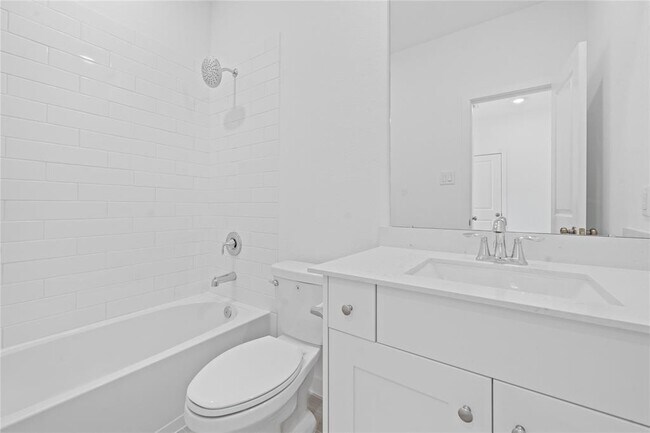 Building Photo - 16618 Golden Harvest Dr
