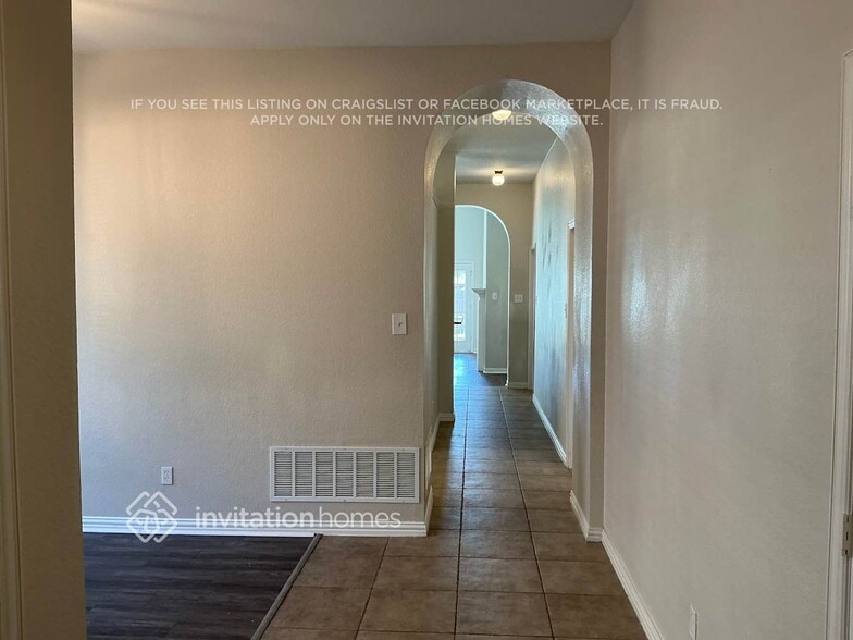 Building Photo - 222 Vernon Dr