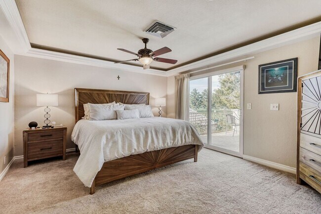 Building Photo - Furnished LVCC Beauty