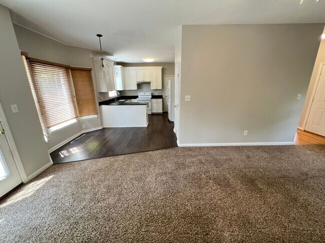 Building Photo - Cul-de-sac 4 bedroom home in Scotts Mill!