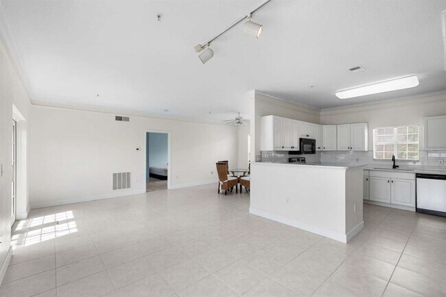 Building Photo - 4336 Bayside Village Dr