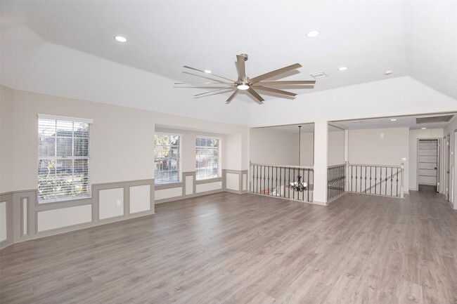 Building Photo - 2108 Olympic Dr
