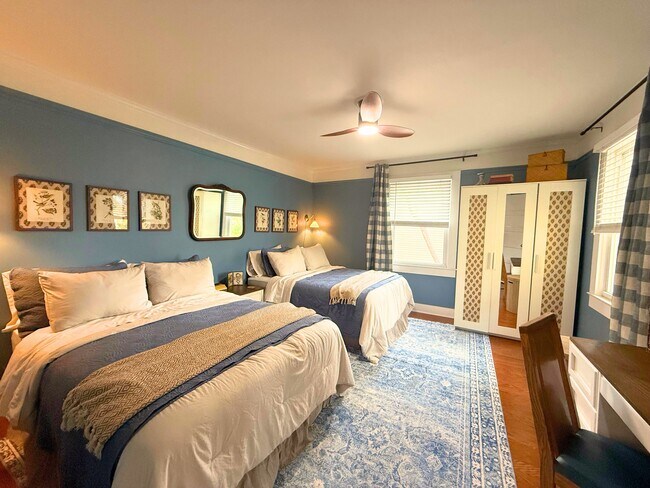 Building Photo - 11 Brooks Ave