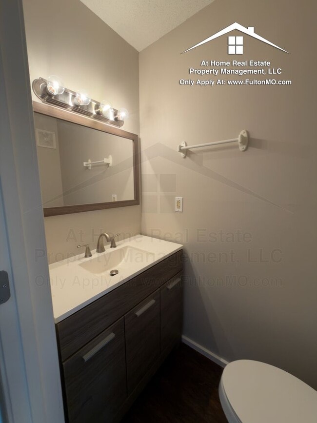 Building Photo - 1822 Springdale Ct