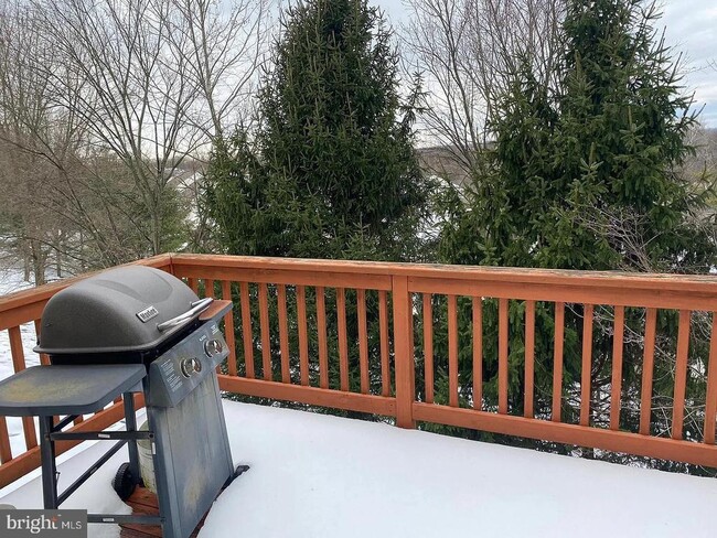 Building Photo - 175 Fringetree Dr