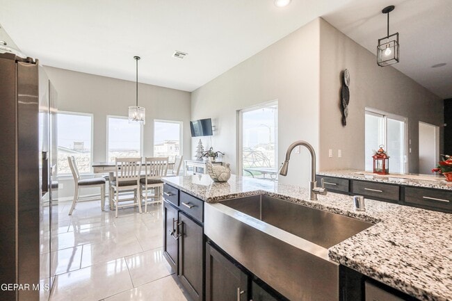 Building Photo - 2375 Enchanted Peaks