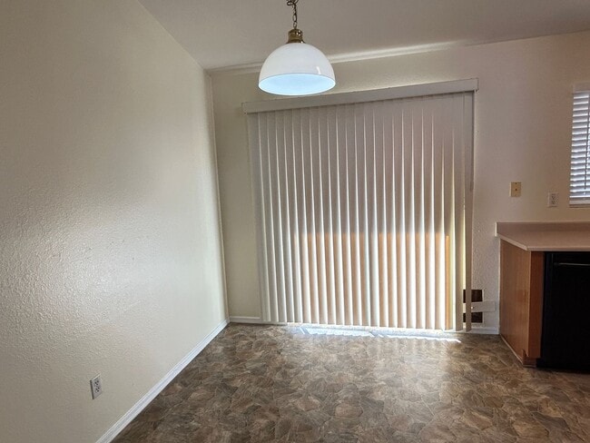 Building Photo - Unique 4 Bedroom, 2 Bathroom with 2 Car Garage