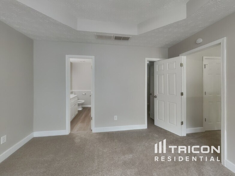 Building Photo - 7010 Red Maple Ln
