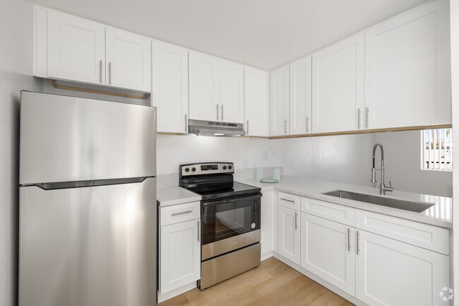 Building Photo - Terre at 1037 Peach