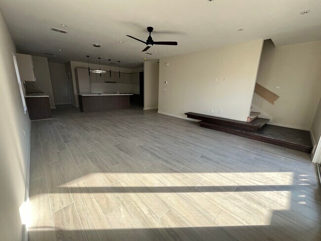 Building Photo - 210 Veracruz Dr