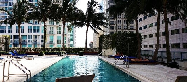 Building Photo - 325 S Biscayne Blvd