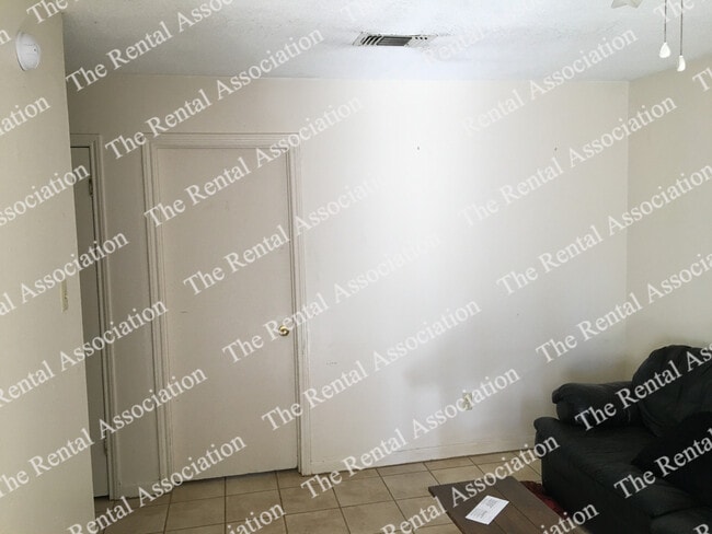 Building Photo - 3108 Zachry Ave