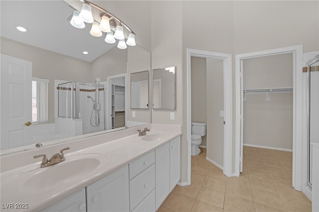 Building Photo - 2042 Hobbyhorse Ave