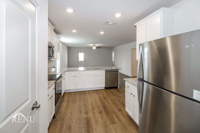 Building Photo - Coming Soon!