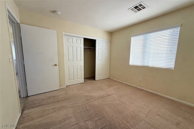 Building Photo - 9300 Cool Creek Ave