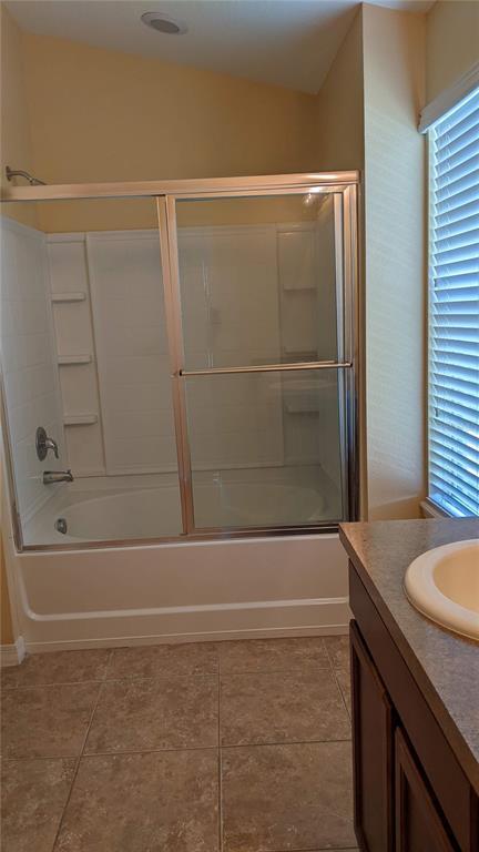 Building Photo - 10799 Gran Paradiso Dr