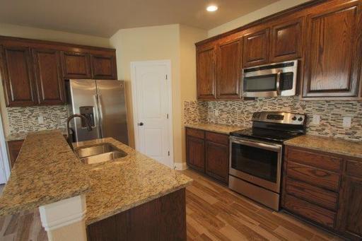 Building Photo - Little Piece of HEAVEN~3/2.5 Home w/ Open ...