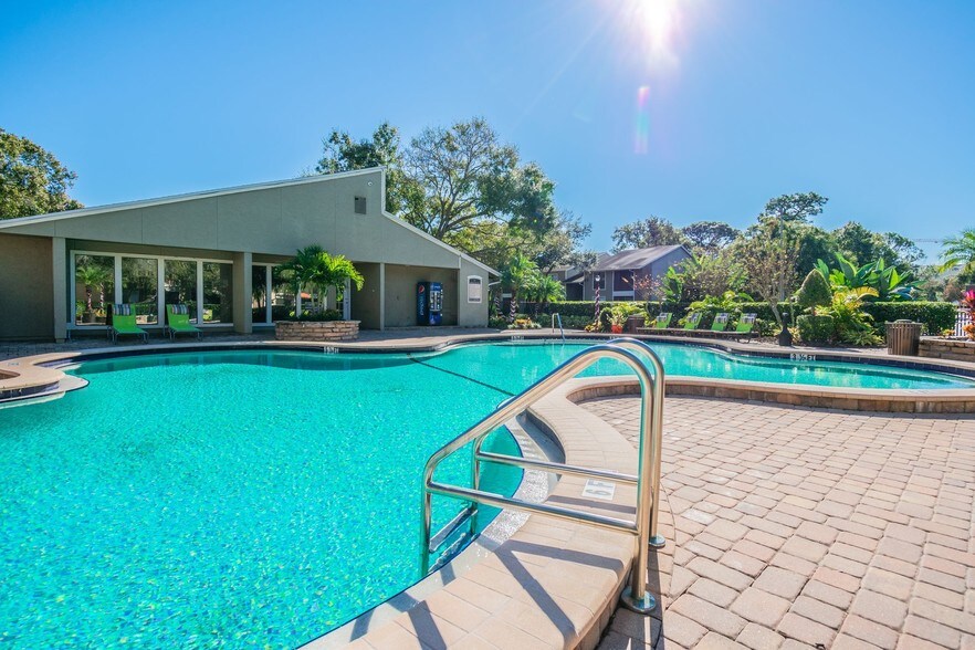 Legend Oaks 4714 N Habana Ave Tampa FL 33614 Apartment Finder