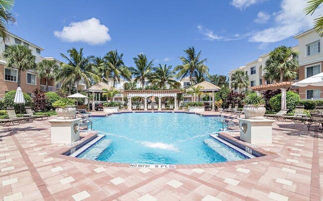 Building Photo - 5308 Myrtlewood Cir E