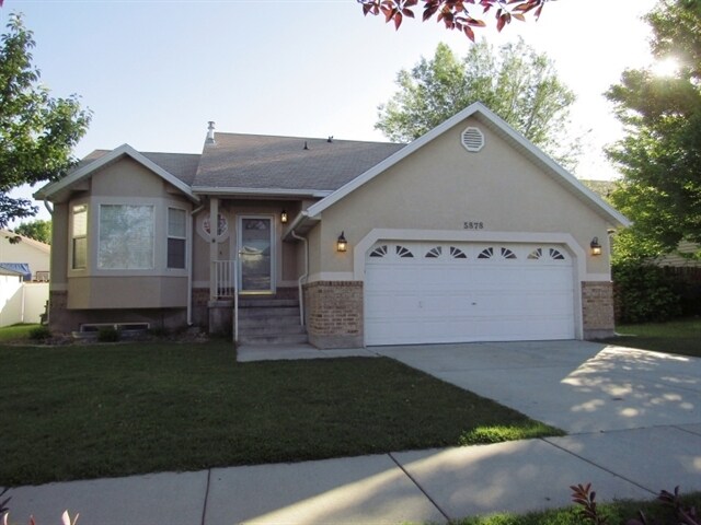 Building Photo - 5878 Impressions Dr