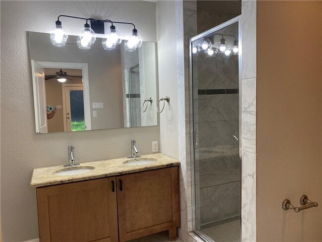 Building Photo - 1514 Betty Jo Dr