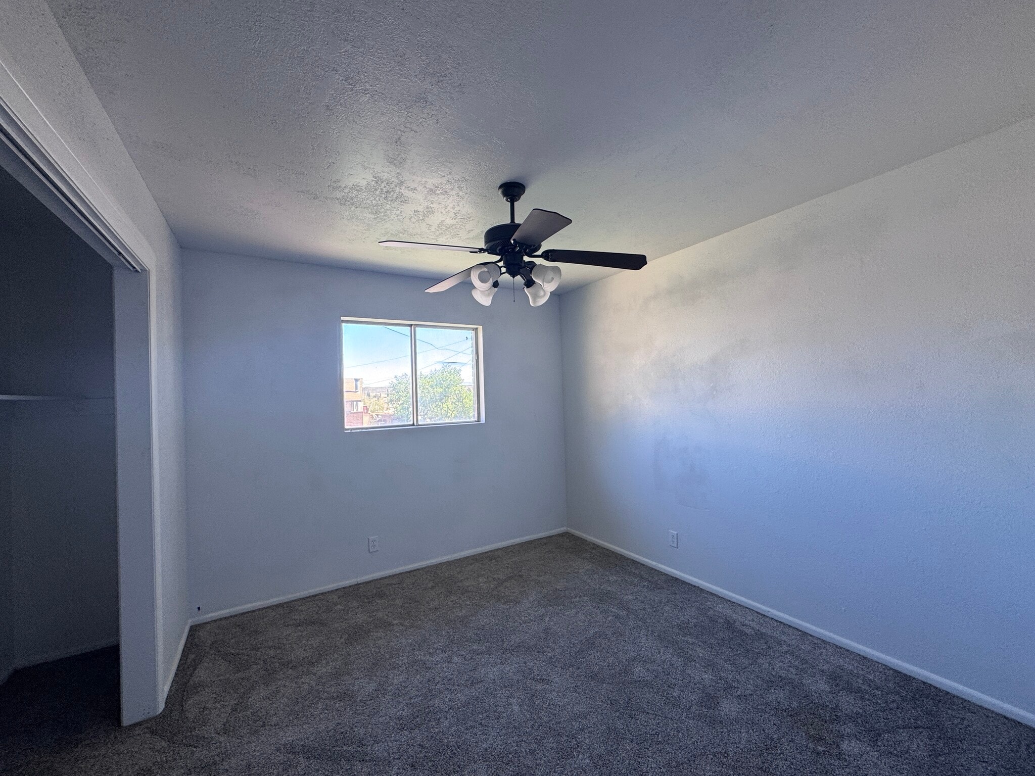 Building Photo - 374 Village Way