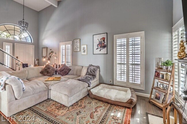 Building Photo - 5321 Tamanar Dr