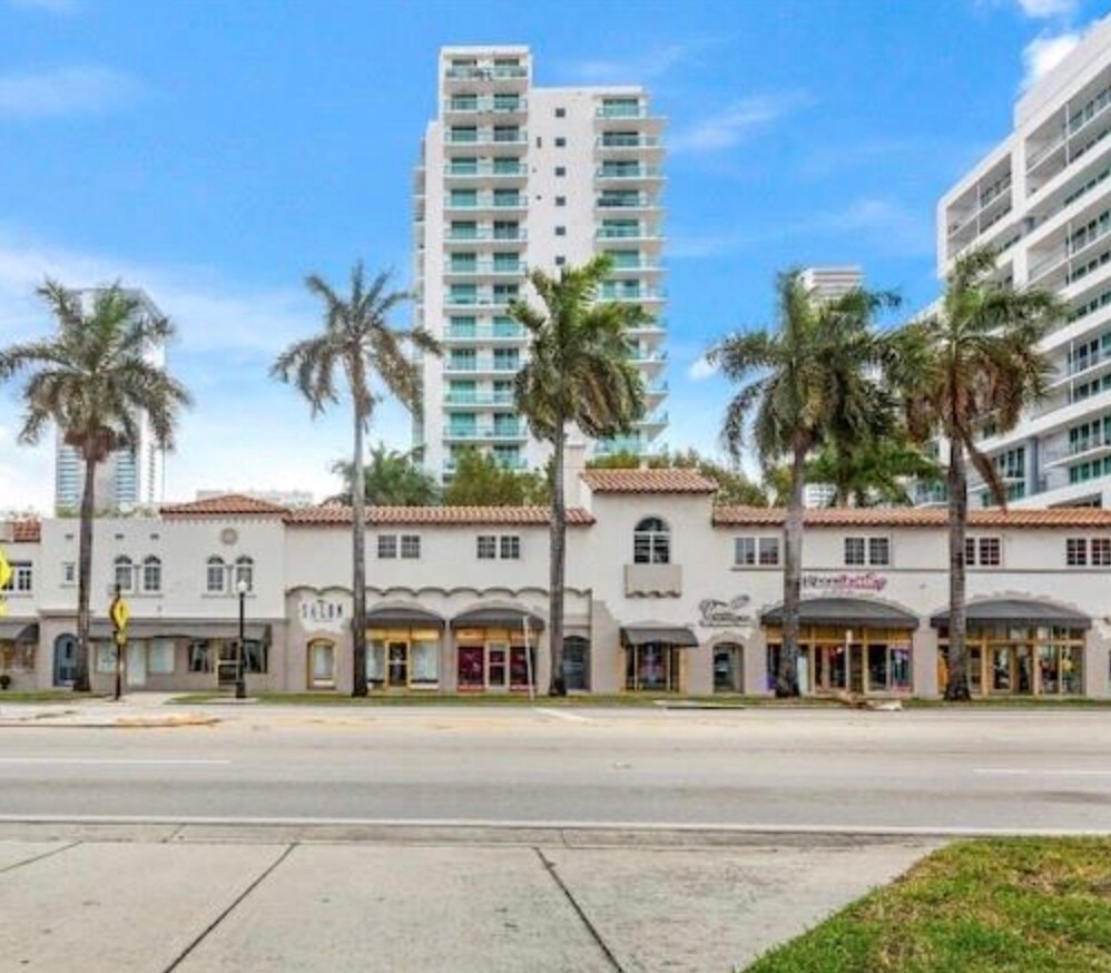 Building Photo - 2411 Biscayne Blvd