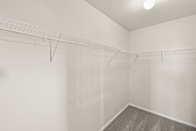 Building Photo - 2217 Inspiration Ln
