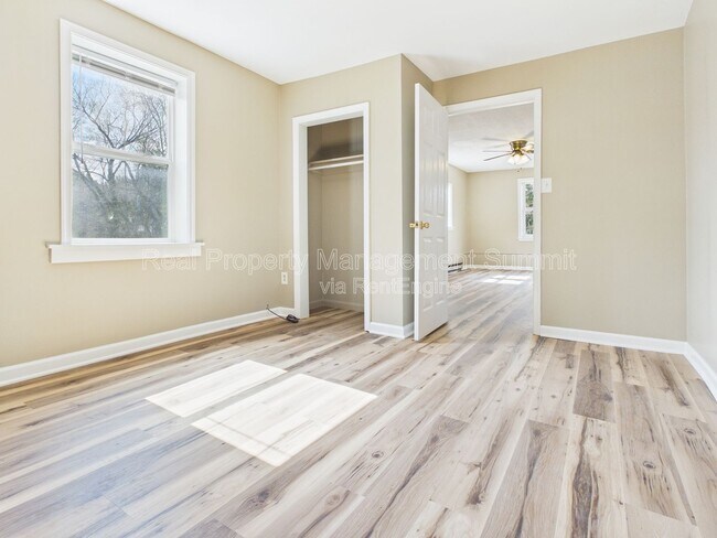 Building Photo - 2501 N Augusta St