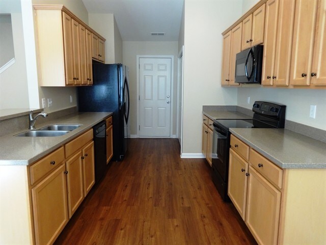 Building Photo - 9029 Robins Nest Way
