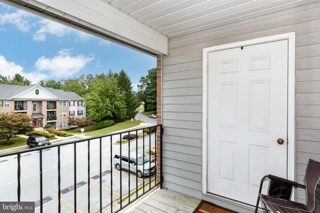 Building Photo - 3815 Sunnyfield Ct