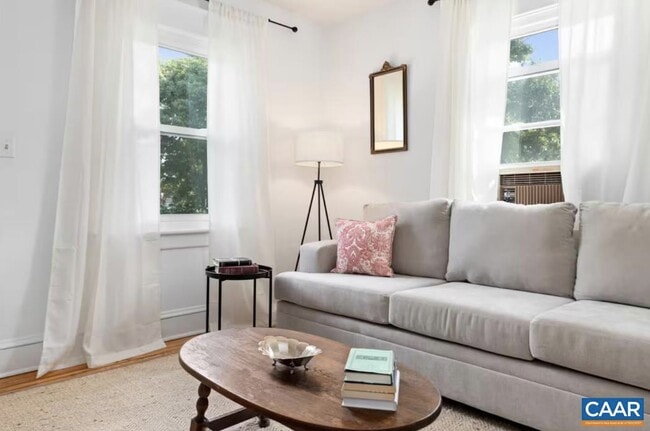 Building Photo - 243 Shamrock Rd