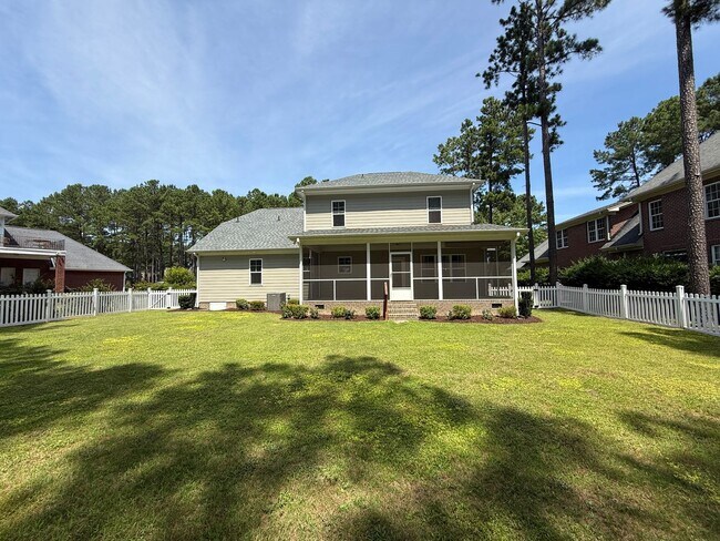 Building Photo - Gorgeous Executive Home in Anderson Creek ...