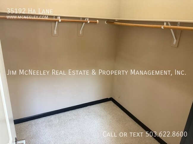 Building Photo - 35192 Ha Ln