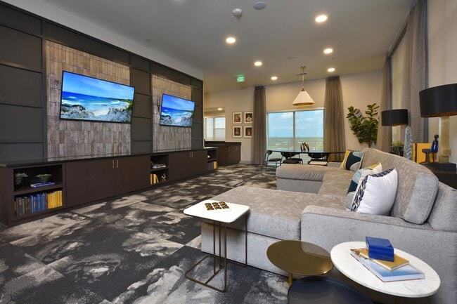 Building Photo - 3636 W Dallas St