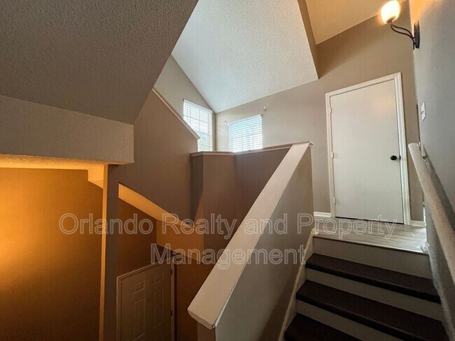 Building Photo - 6088 Westgate Dr