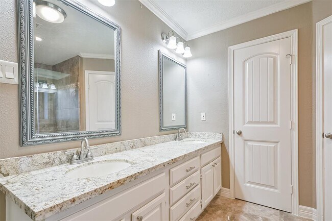 Building Photo - 4703 Ironwood Dr