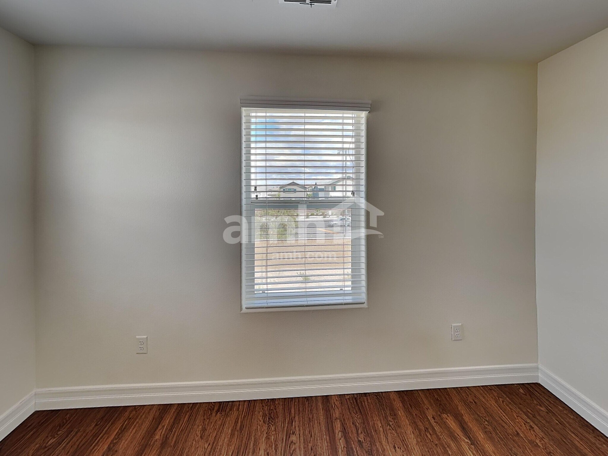 Building Photo - 5804 Petronius St