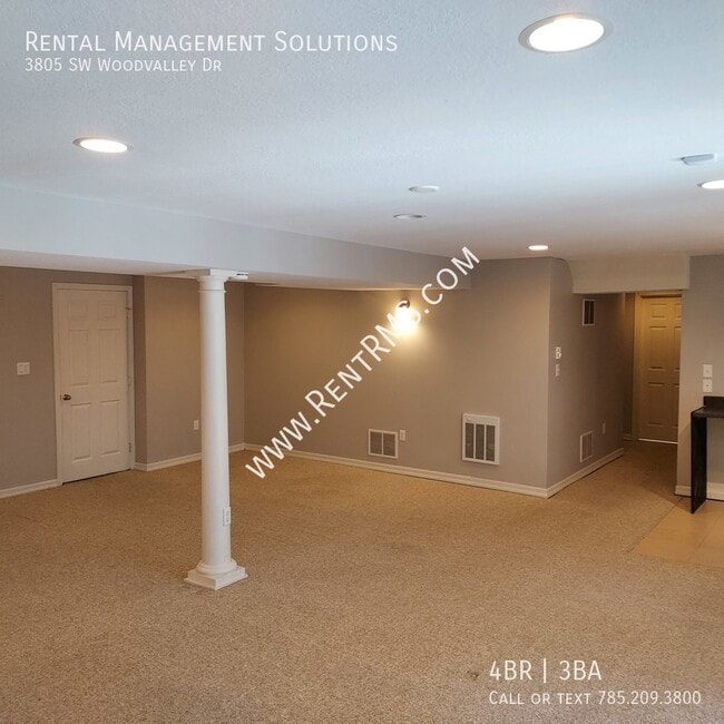 Building Photo - 3805 SW Wood Valley Dr