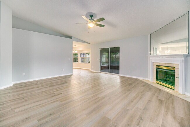 Building Photo - Beautiful property in highly desirable Lilian Woods Subdivision!