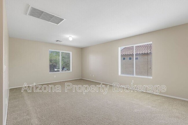 Building Photo - 31567 N Cactus Dr