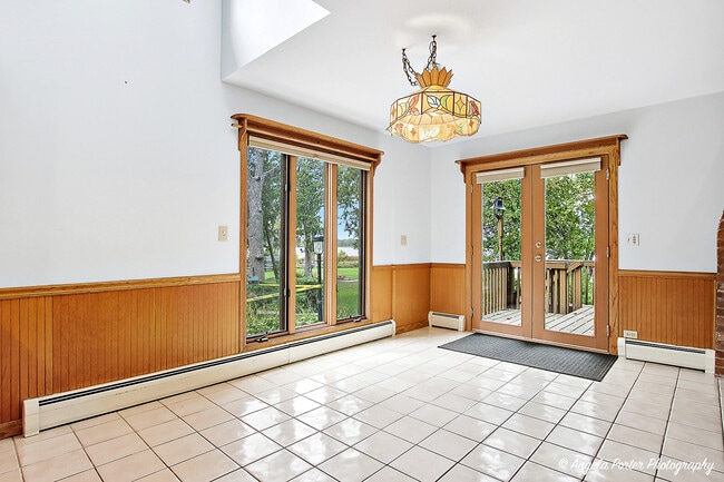 Building Photo - 22806 W Loon Lake Blvd