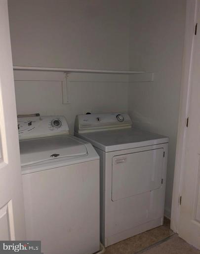 Building Photo - 2925 Rotterdam Loop