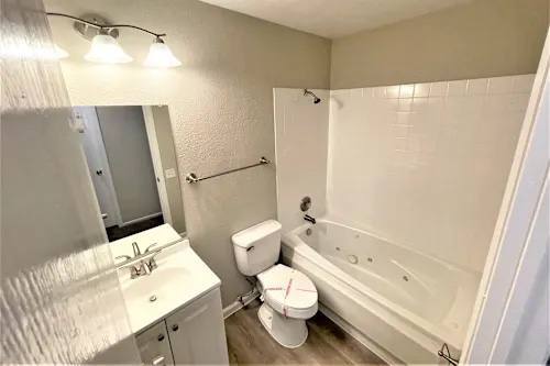 Building Photo - 15804 E Oxford Ave