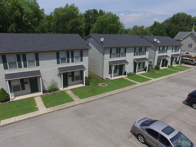 Building Photo - 440 Oak St