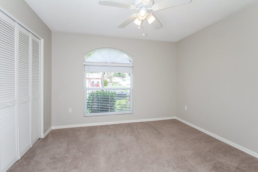 Building Photo - 4212 1st Ave NE