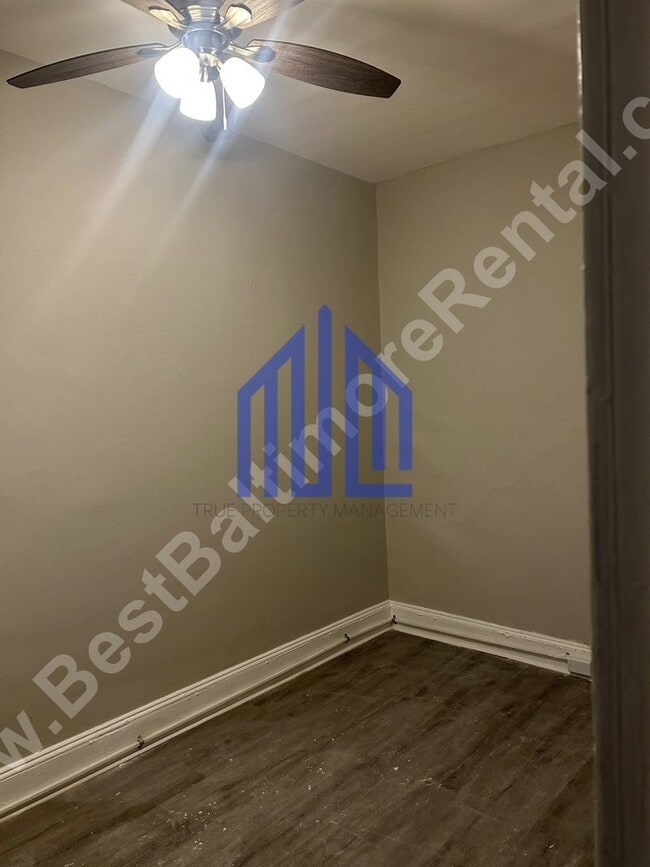 Building Photo - 1503 E 28th St