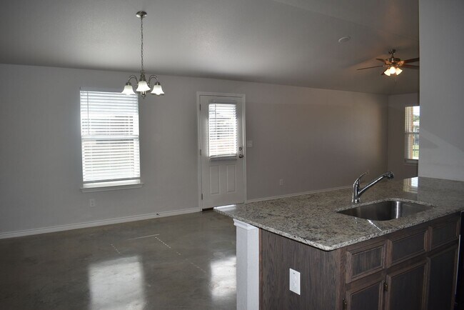 Building Photo - 1813 Ute Trail