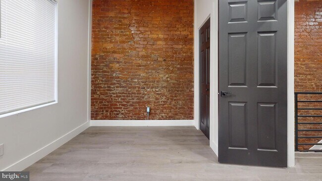Primary Photo - 4539 N 18th St
